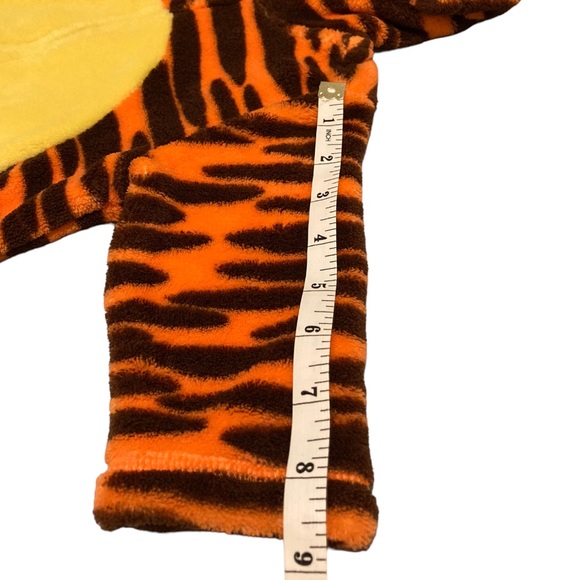 Disney Baby Warm Tigger Halloween Costume Size 3-6 Months EUC! - Picture 9 of 11